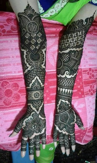 Exquisite Rajasthani Mehndi Design